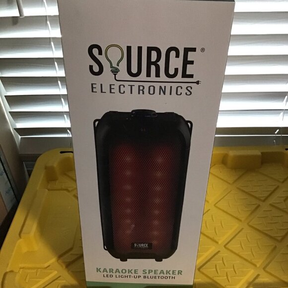 18 Inch Karaoke Bluetooth Speaker LED Color Light-up NEW in BOX - Picture 2 of 6